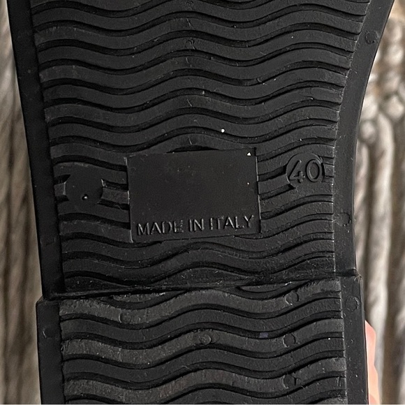 SINGLE RIGHT SHOE - Burberry Riding-Style Rainboot with Leather Strap - Picture 11 of 13